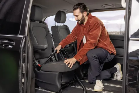 K&auml;rcher Szőnyeg- &eacute;s k&aacute;rpittiszt&iacute;t&oacute; SE 5 Car *EU