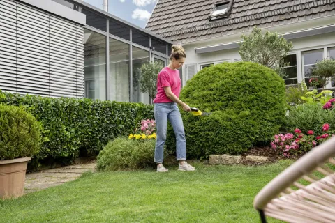 K&auml;rcher Fű- &eacute;s bokorv&aacute;g&oacute; oll&oacute; GSH 2 Plus