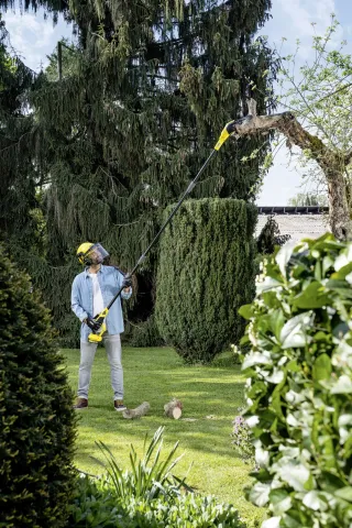 K&auml;rcher Akkumul&aacute;toros magass&aacute;gi l&aacute;ncfűr&eacute;sz PSW Battery 18-20 &aacute;gv&aacute;g&oacute; fűr&eacute;sz