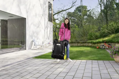 K&auml;rcher K&eacute;zi seprőg&eacute;p S 4 Twin Go! Further