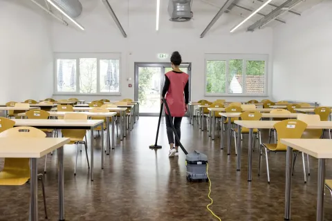 K&auml;rcher Sz&aacute;razporsz&iacute;v&oacute; T 11/1 Classic HEPA