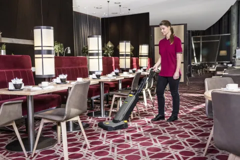 K&auml;rcher &Aacute;ll&oacute; kef&eacute;s porsz&iacute;v&oacute; CV 38/2