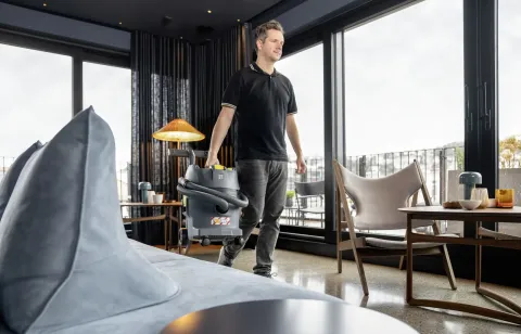 K&auml;rcher Akkumul&aacute;toros nedves &eacute;s sz&aacute;raz porsz&iacute;v&oacute; NT 22/1 Ap Bp L