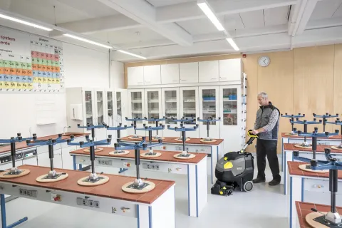 K&auml;rcher S&uacute;rol&oacute;-sz&iacute;v&oacute;g&eacute;p BR 45/22 C BP Pack Go!further