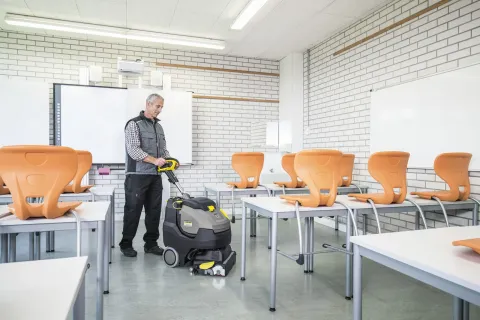 K&auml;rcher S&uacute;rol&oacute;-sz&iacute;v&oacute;g&eacute;p BR 45/22 C BP Pack Go!further