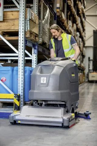 K&auml;rcher S&uacute;rol&oacute;-sz&iacute;v&oacute;g&eacute;p BR 85/100 W Classic Bp Pack 285Ah