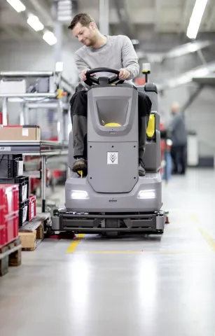 K&auml;rcher S&uacute;rol&oacute;-sz&iacute;v&oacute;g&eacute;p B 110 R Bp Pack 285Ah AGM+R75+DOSE