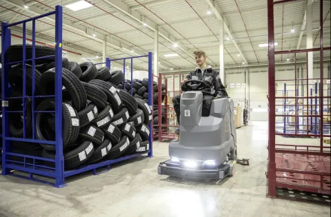 K&auml;rcher S&uacute;rol&oacute;-sz&iacute;v&oacute;g&eacute;p B 150 R Bp Pack 240 Ah Gel+R85+DOSE+Rinse