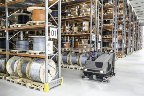 K&auml;rcher S&uacute;rol&oacute;-sz&iacute;v&oacute;g&eacute;p B 300 R I D + SSD jobb