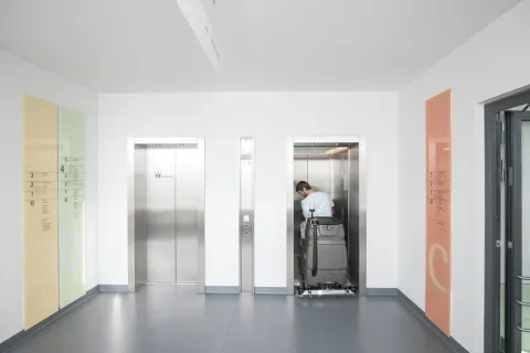 K&auml;rcher S&uacute;rol&oacute;-sz&iacute;v&oacute;g&eacute;p BD 50/70 R Classic Bp Pack 115Ah AGM